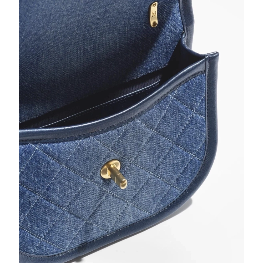 CHANEL SMALL MESSENGER BAG,CHANEL,BAGS