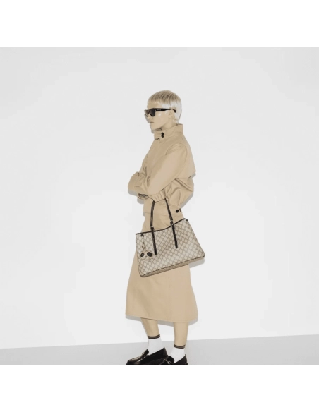 GUCCI EMBLEM LARGE TOTE BAG,GUCCI,BAGS