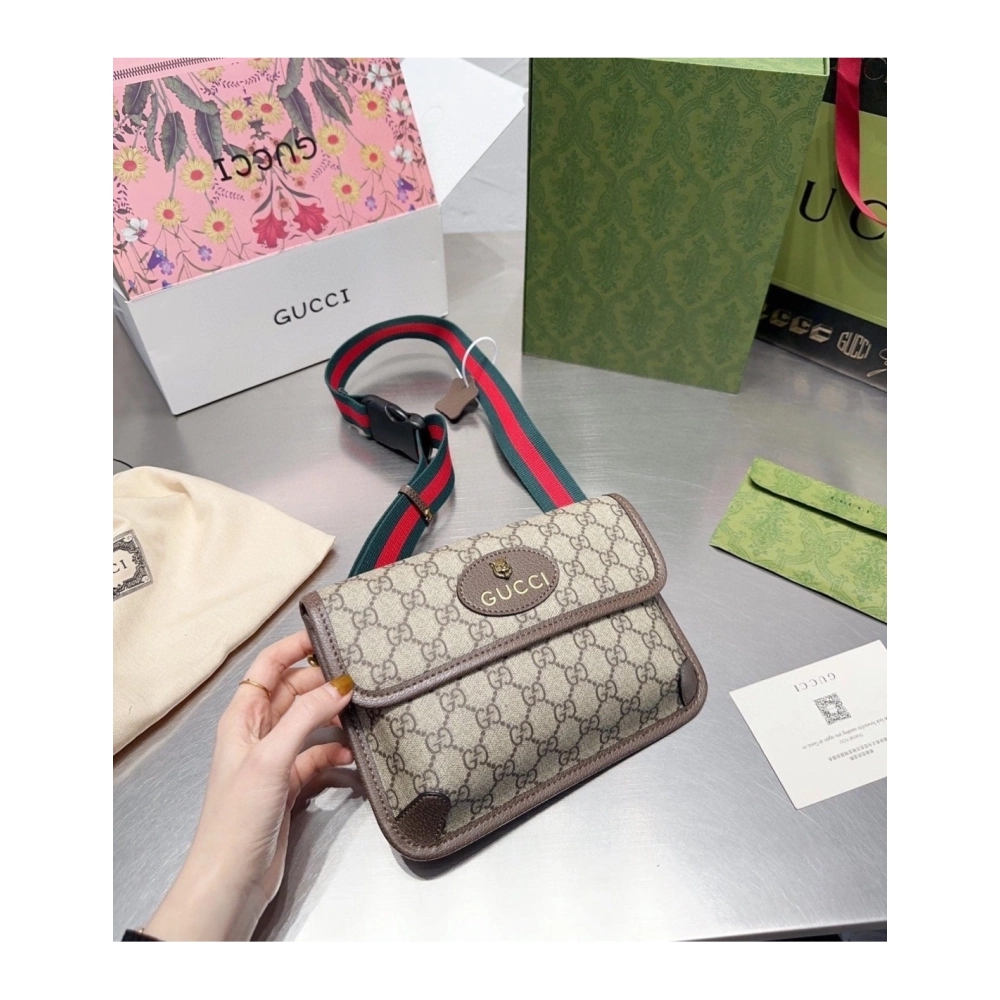 GUCCI NEO VINTAGE GG SUPREME BELT BAG,GUCCI,BAGS
