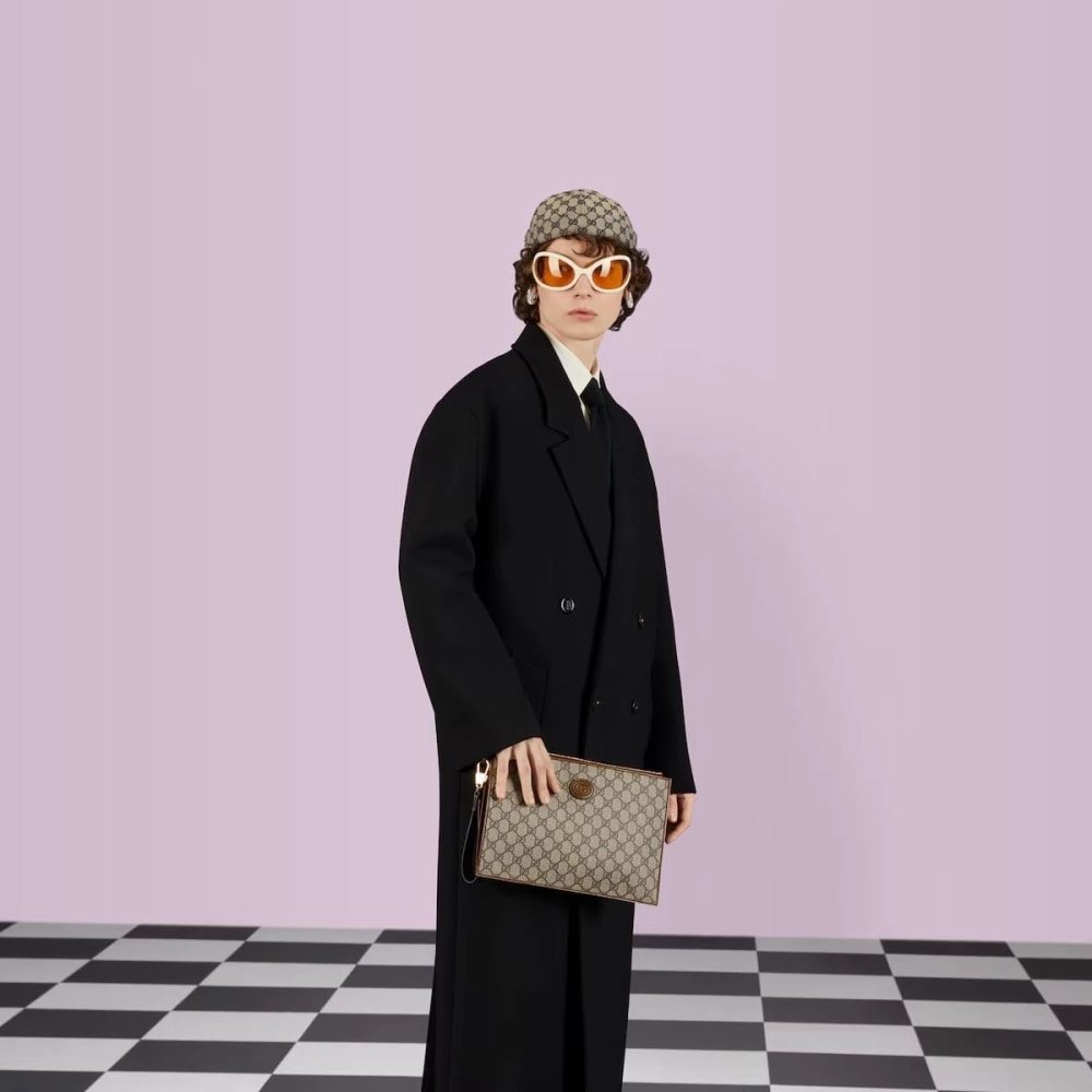 GUCCI POUCH WITH INTERLOCKING G,GUCCI,BAGS