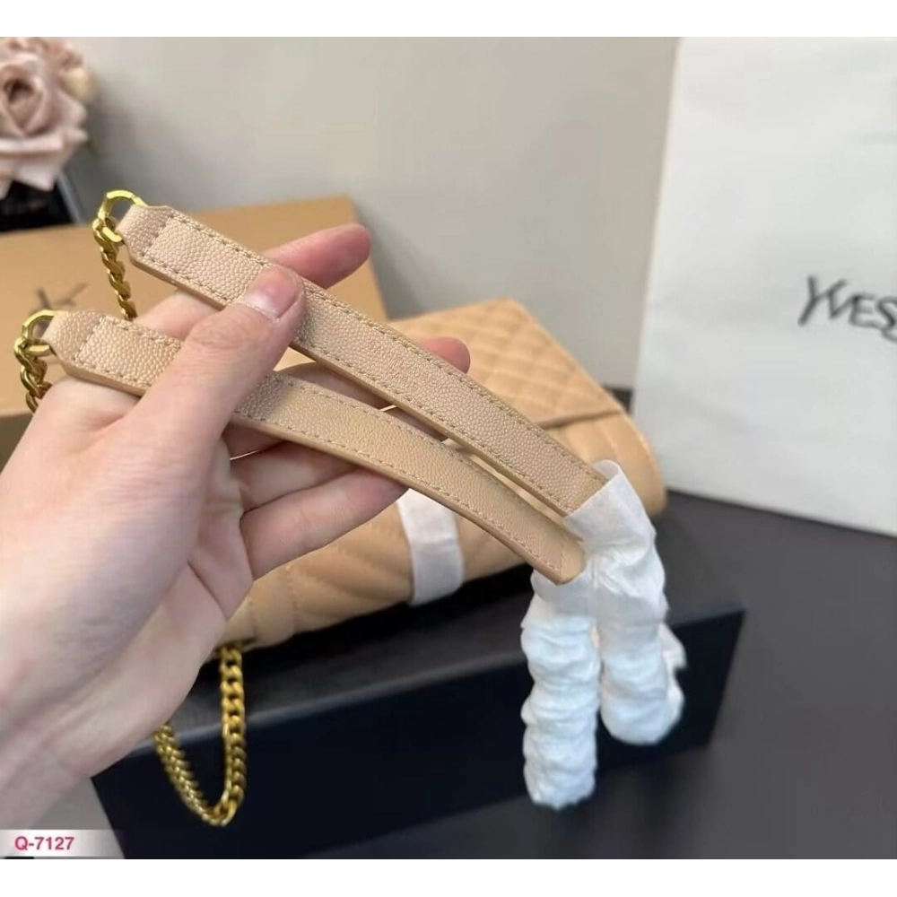 Saint Laurent ENVELOPE MEDIUM IN QUILTED GRAIN DE POUDRE EMBOSSED LEATHER,YSL,BAGS