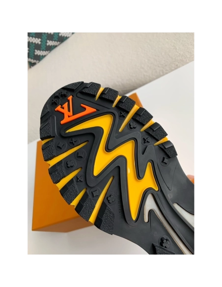 Louis Vuitton Runner Tatic Sneakers,LOUIS VUITTON