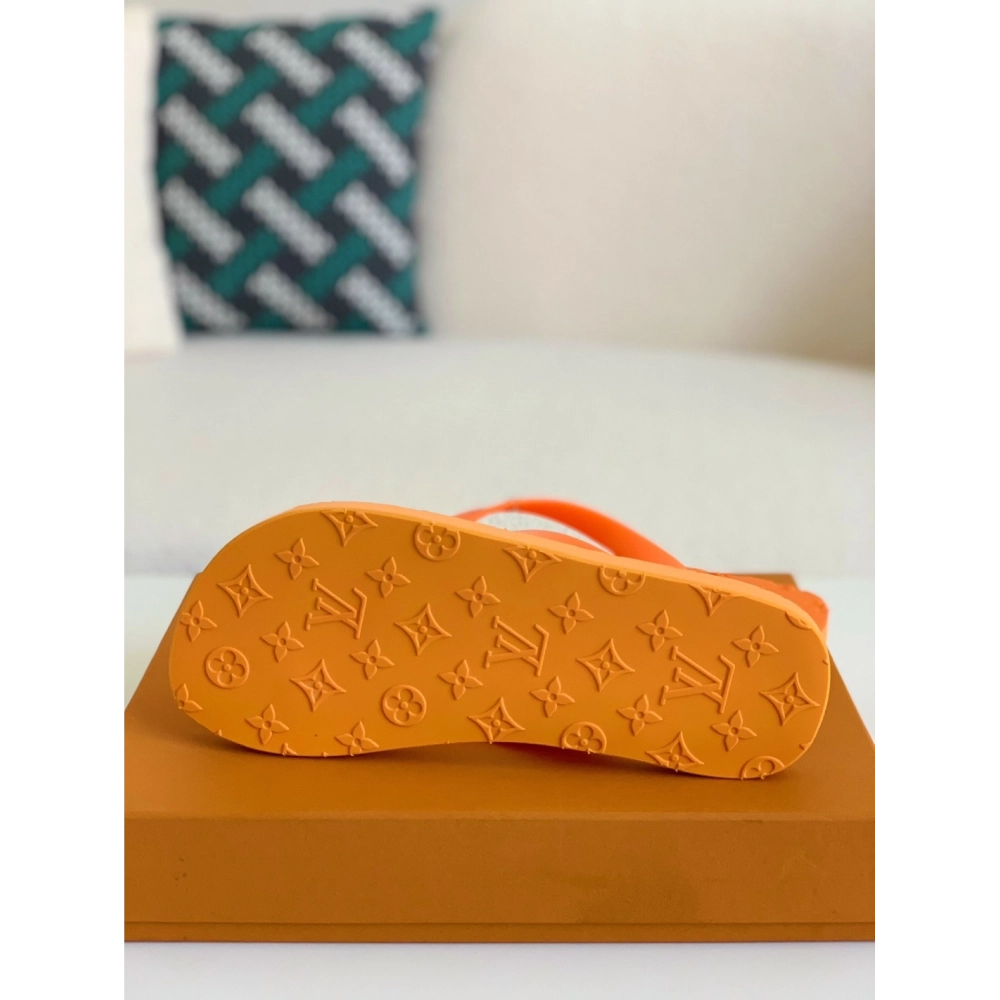 Louis Vuitton Flip Flops,LOUIS VUITTON