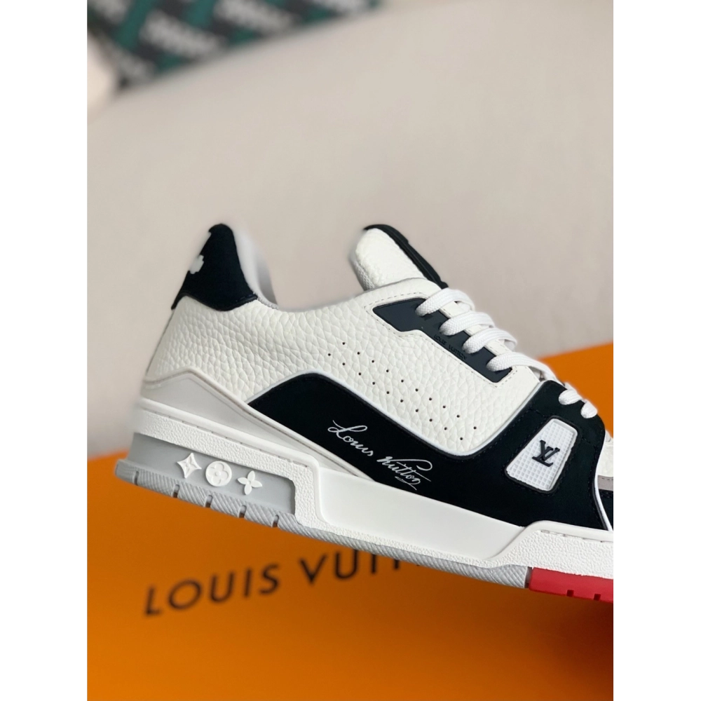 Louis Vuitton New York Exclusive Trainer Sneakers,LOUIS VUITTON