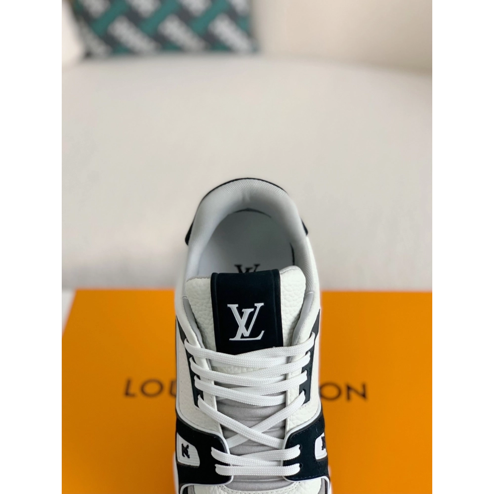Louis Vuitton New York Exclusive Trainer Sneakers,LOUIS VUITTON