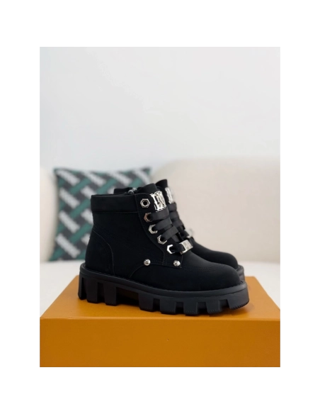 Louis Vuitton Round Toe Lace-up Boots,LOUIS VUITTON