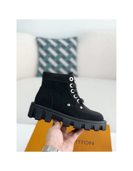 Louis Vuitton Round Toe Lace-up Boots,LOUIS VUITTON