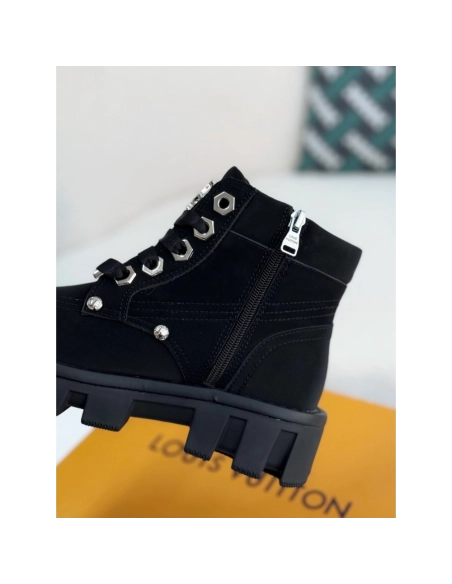 Louis Vuitton Round Toe Lace-up Boots,LOUIS VUITTON