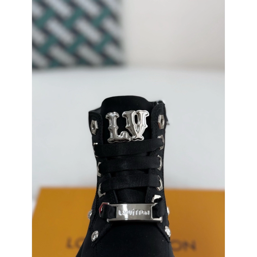 Louis Vuitton Round Toe Lace-up Boots,LOUIS VUITTON