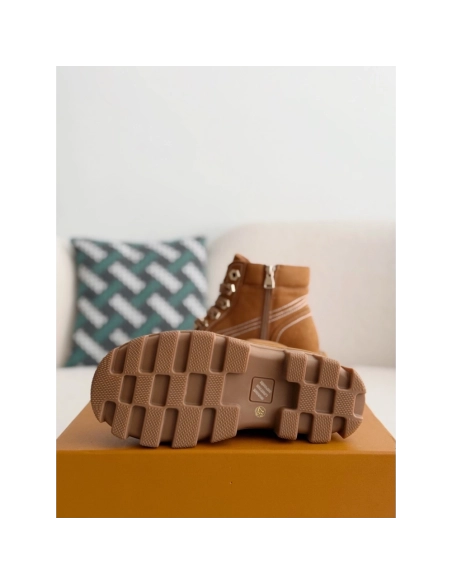 Louis Vuitton Round Toe Lace-up Boots,LOUIS VUITTON