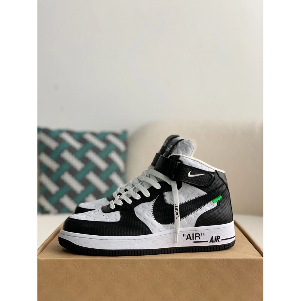 Louis Vuitton Sneakers,LOUIS VUITTON