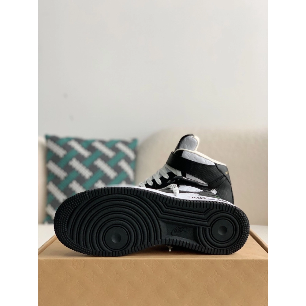 Louis Vuitton Sneakers,LOUIS VUITTON