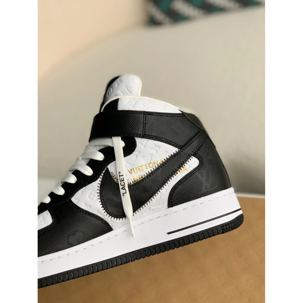 Louis Vuitton Sneakers,LOUIS VUITTON