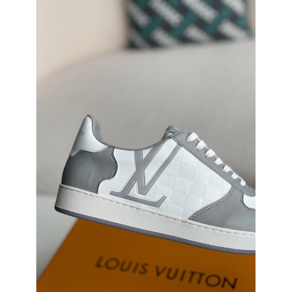 Louis Vuitton Sneakers,LOUIS VUITTON