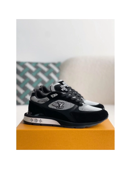 Louis Vuitton Sneakers,LOUIS VUITTON