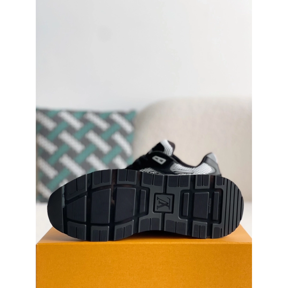 Louis Vuitton Sneakers,LOUIS VUITTON