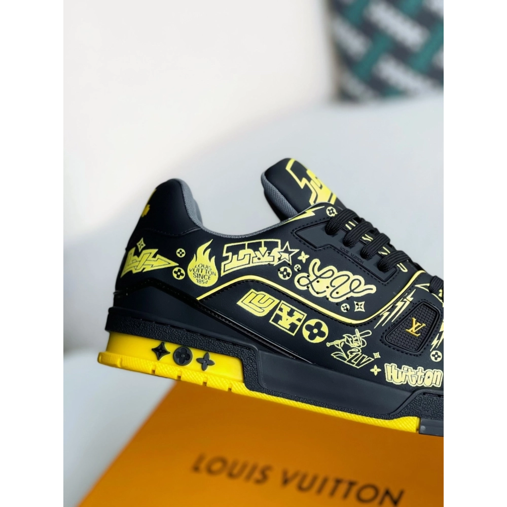 Louis Vuitton Sneakers,LOUIS VUITTON