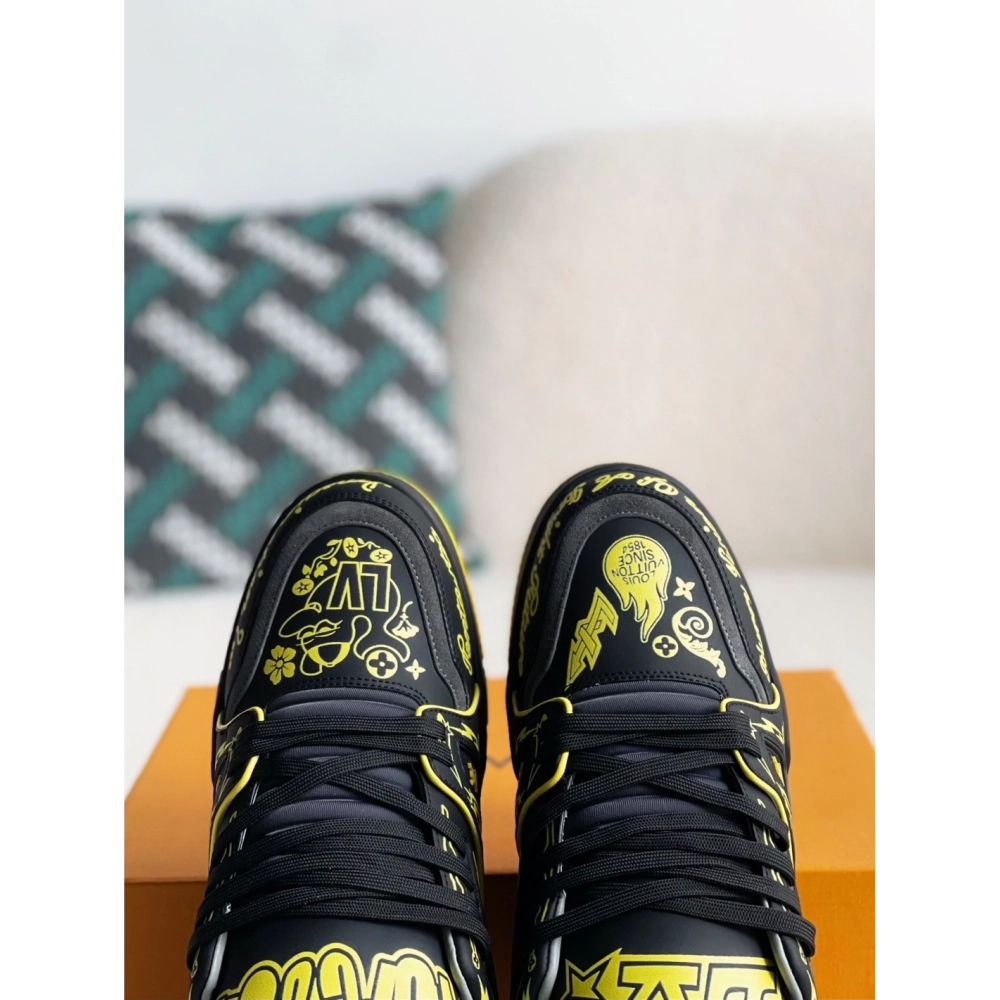 Louis Vuitton Sneakers,LOUIS VUITTON