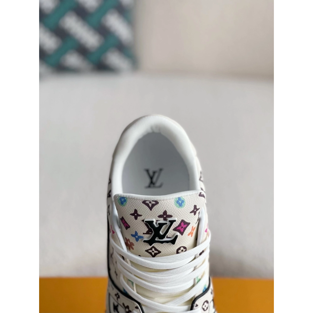 Louis Vuitton Sneakers,LOUIS VUITTON