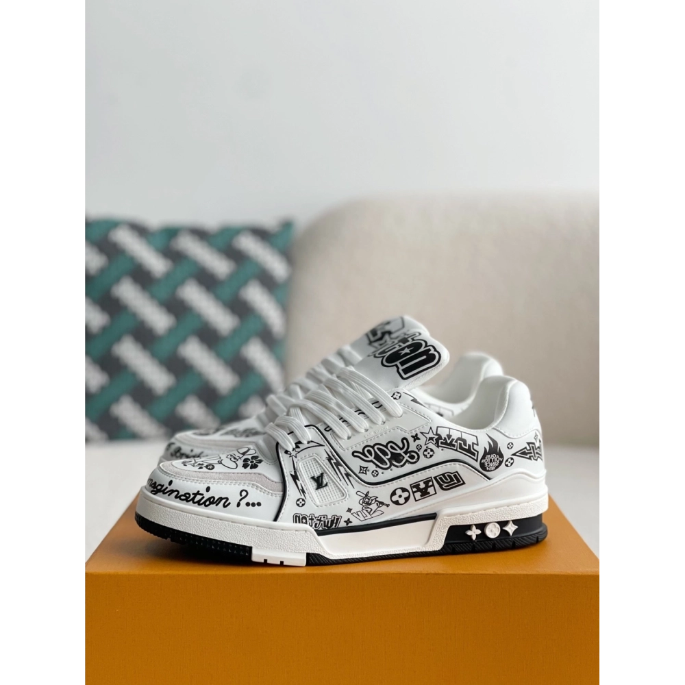 Louis Vuitton Sneakers,LOUIS VUITTON