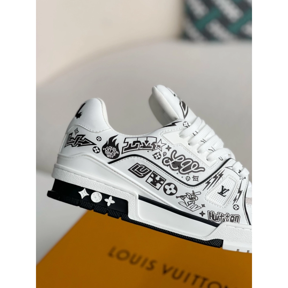 Louis Vuitton Sneakers,LOUIS VUITTON
