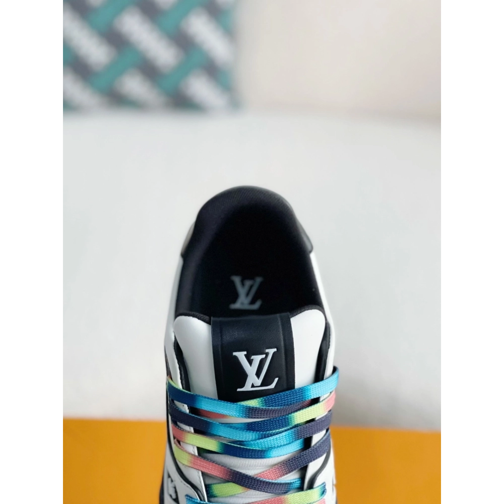 Louis Vuitton Sneakers,LOUIS VUITTON