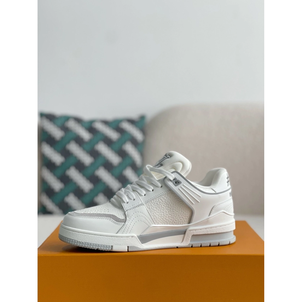 Louis Vuitton Sneakers,LOUIS VUITTON