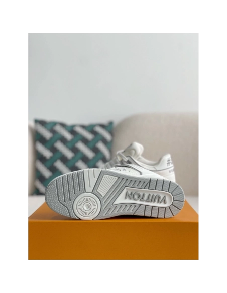 Louis Vuitton Sneakers,LOUIS VUITTON
