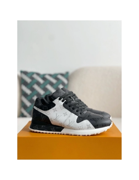 Louis Vuitton Sneakers,LOUIS VUITTON