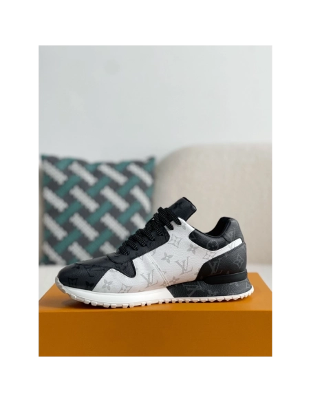 Louis Vuitton Sneakers,LOUIS VUITTON