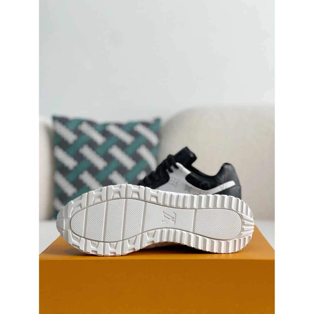 Louis Vuitton Sneakers,LOUIS VUITTON