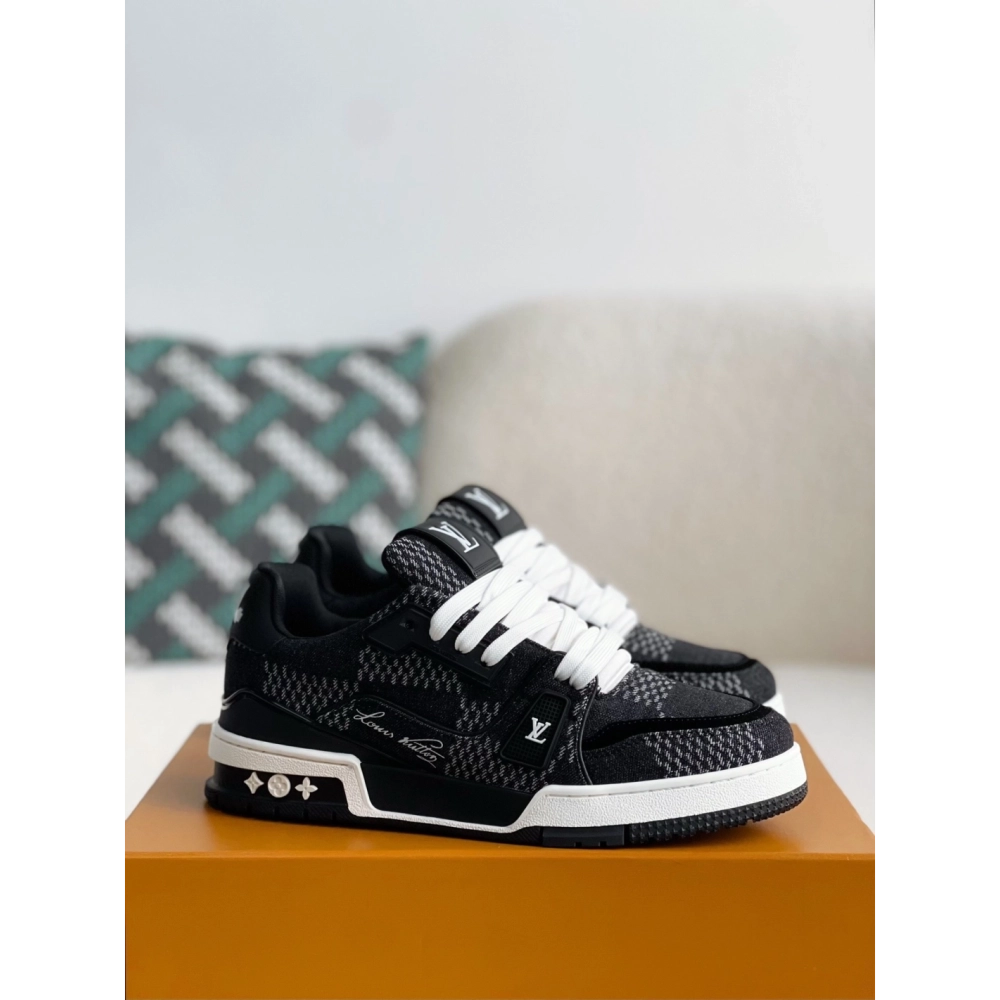 Louis Vuitton Sneakers,LOUIS VUITTON