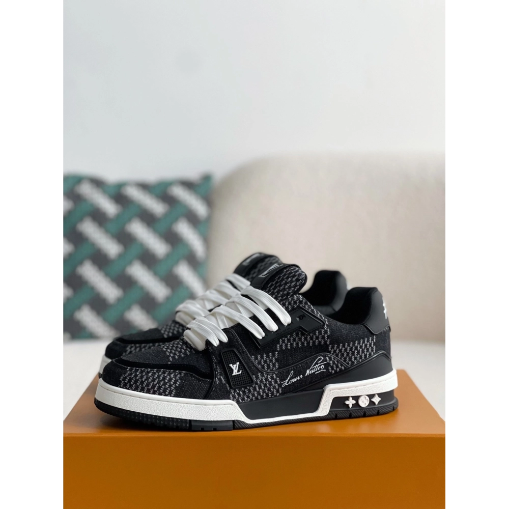 Louis Vuitton Sneakers,LOUIS VUITTON