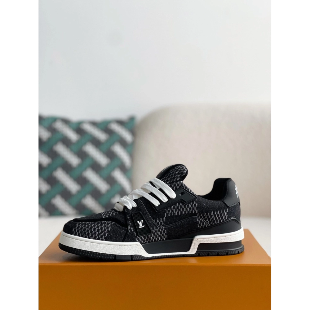 Louis Vuitton Sneakers,LOUIS VUITTON