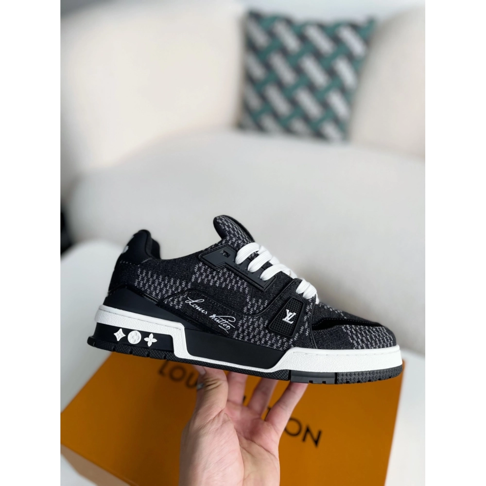 Louis Vuitton Sneakers,LOUIS VUITTON