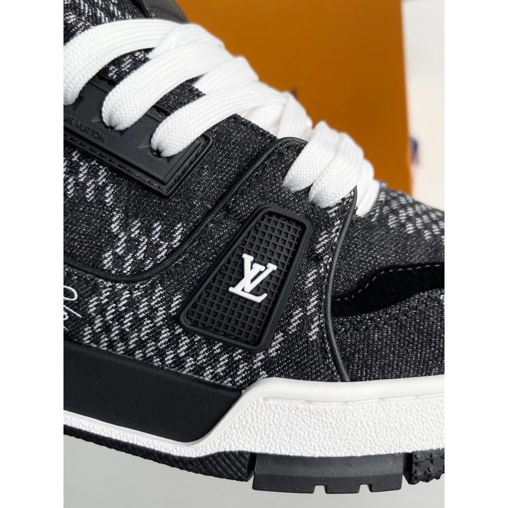 Louis Vuitton Sneakers,LOUIS VUITTON