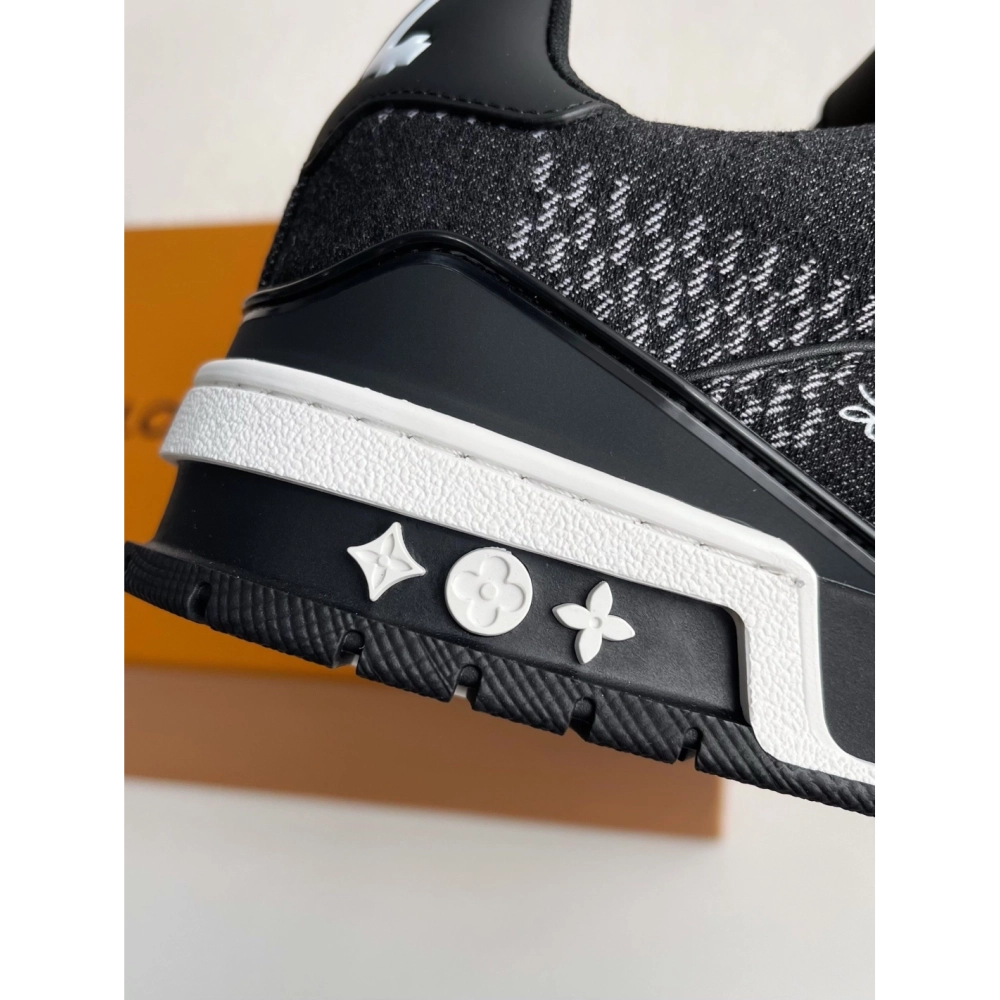 Louis Vuitton Sneakers,LOUIS VUITTON