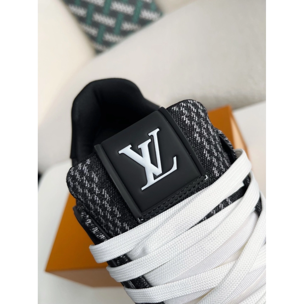 Louis Vuitton Sneakers,LOUIS VUITTON