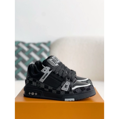 Louis Vuitton Sneakers,LOUIS VUITTON