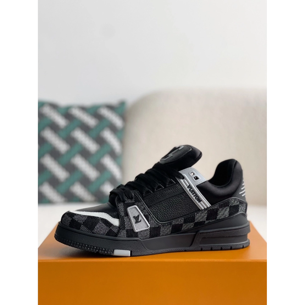 Louis Vuitton Sneakers,LOUIS VUITTON