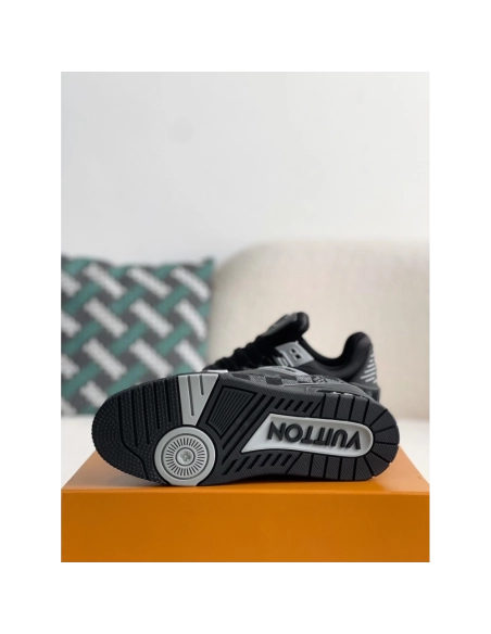 Louis Vuitton Sneakers,LOUIS VUITTON