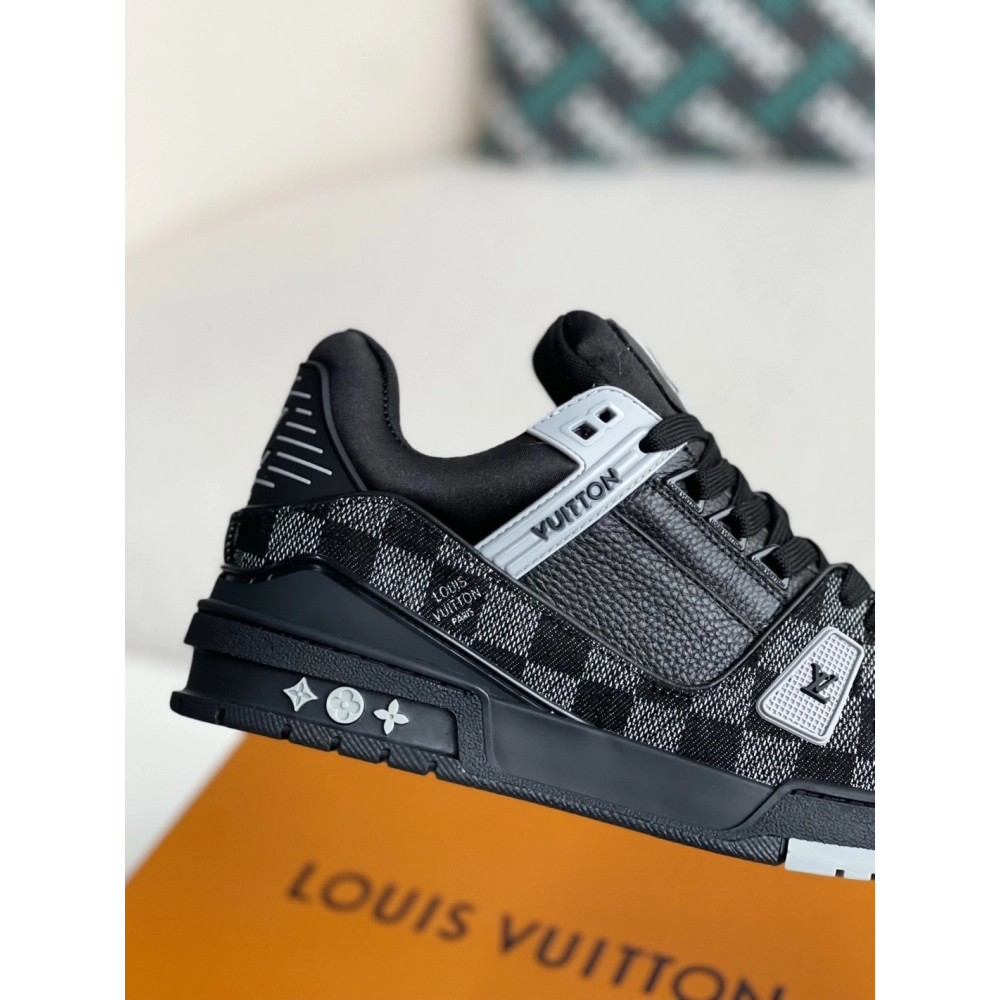 Louis Vuitton Sneakers,LOUIS VUITTON