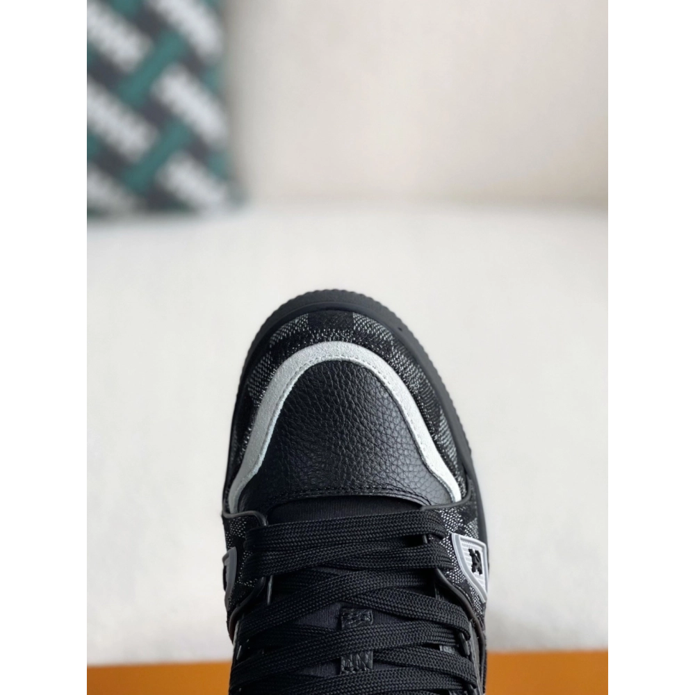 Louis Vuitton Sneakers,LOUIS VUITTON