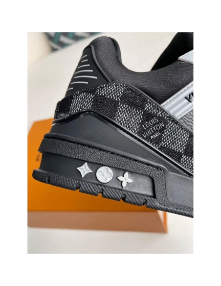 Louis Vuitton Sneakers,LOUIS VUITTON