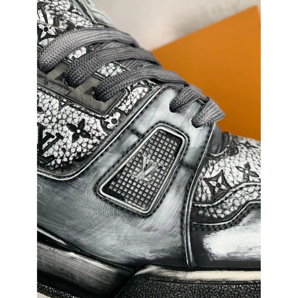 Louis Vuitton Sneakers,LOUIS VUITTON