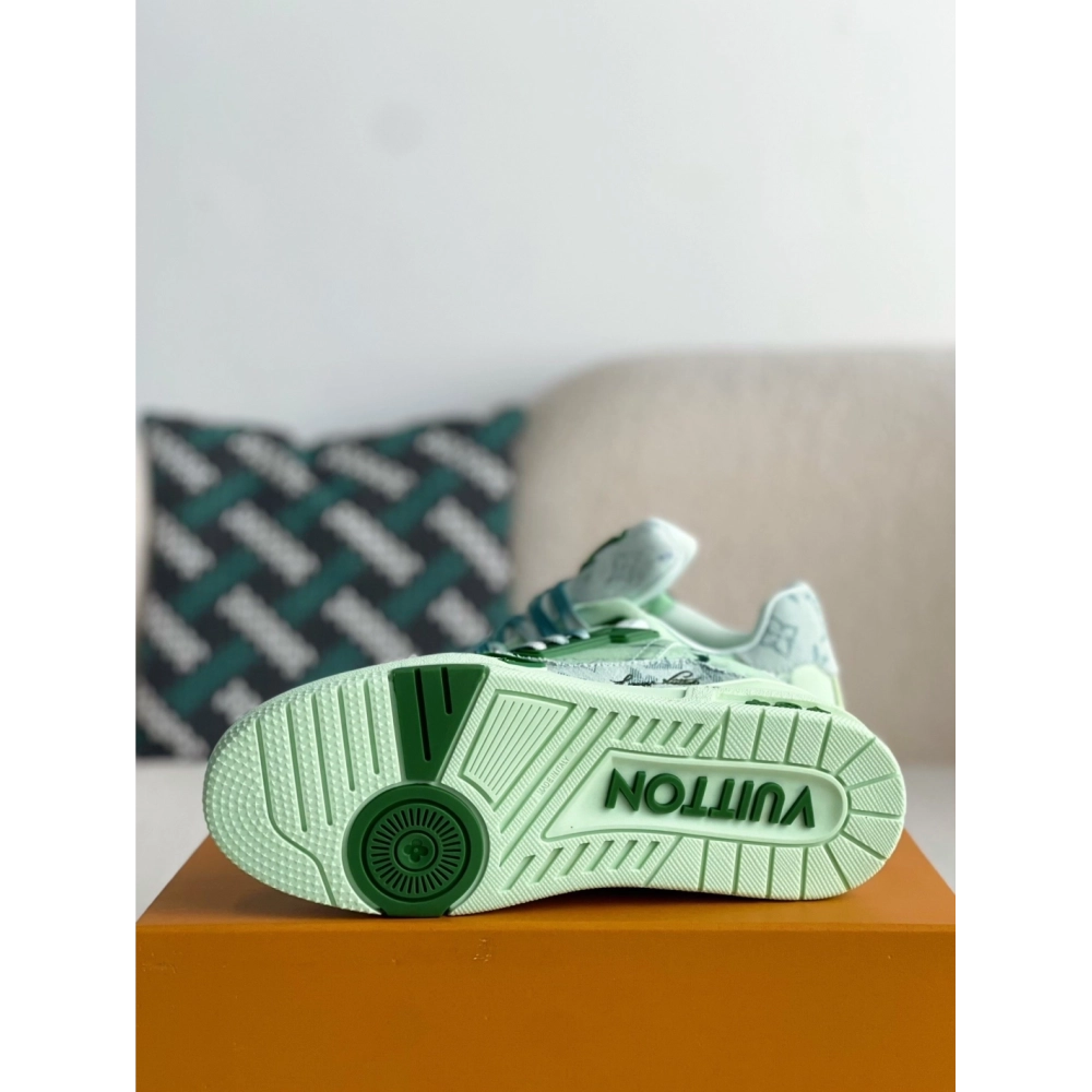 Louis Vuitton Sneakers,LOUIS VUITTON