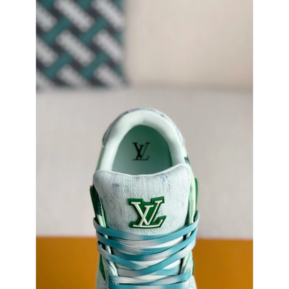 Louis Vuitton Sneakers,LOUIS VUITTON