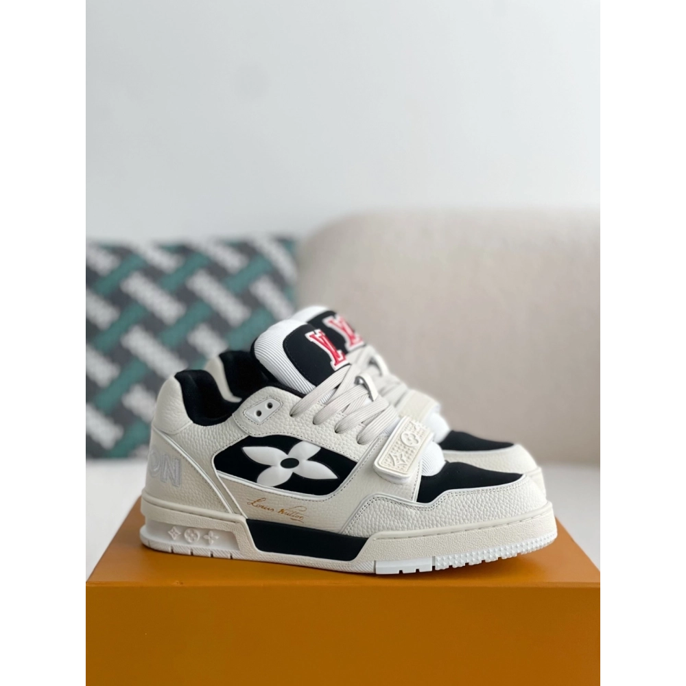 Louis Vuitton Sneakers,LOUIS VUITTON