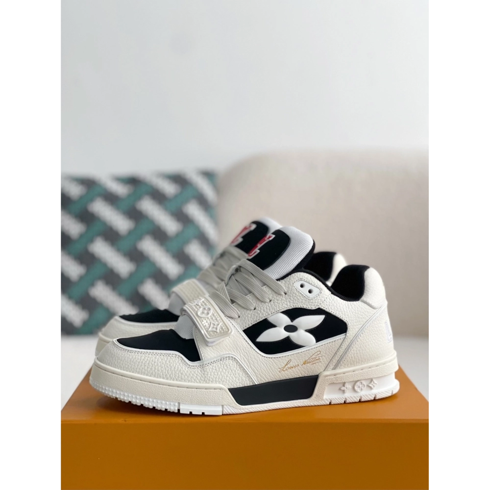 Louis Vuitton Sneakers,LOUIS VUITTON