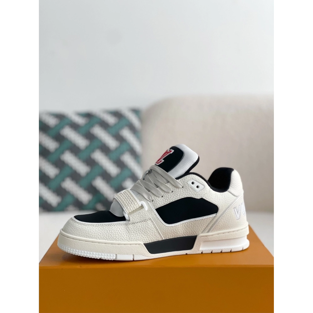 Louis Vuitton Sneakers,LOUIS VUITTON